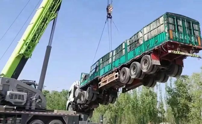 前进区道路脱困救援案例